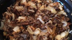 Грибной суп-пюре с гренками. Любимый супчик моей доченьки.