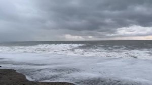 пляж Черноморья в ноябре