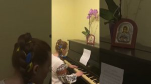 Флешмоб "Молюсь за Тебе, Україно". "Ой у лузі червона калина похилилася". Липська Анастасія 6 кл.