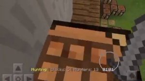 Minecraft PE: God Mode BlockHunt Hiding Spot