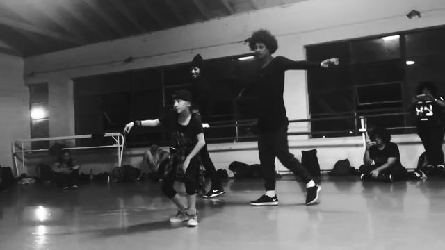 PHOENIX LIL'MINI DANCING WITH LES TWINS IN SF 2016 смотреть онлайн
