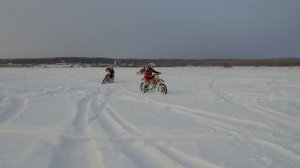 Поле надо притоплать! Эндуро зима