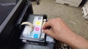 Epson l355 Как правильно заправлять