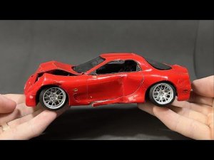 Разбитая Mazda RX-7 - вот что осталось после краш теста