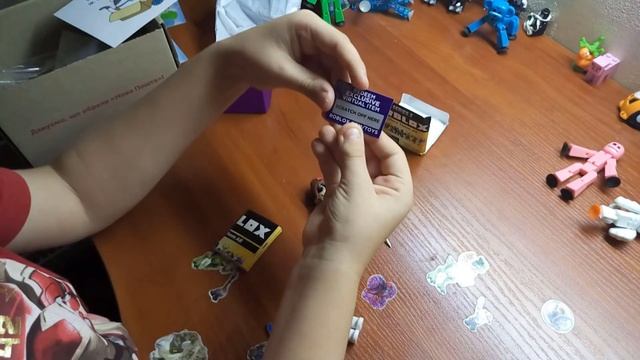 Сюрприз ? Roblox, распаковка и обзор. Видео про Роблокс Mystery Figure смотреть онлайн