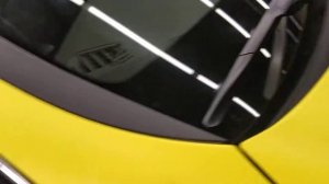 Оклейка матовой жёлтой пленкой. Обзор грамотной оклейки