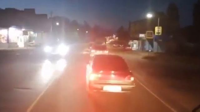 Большегрузы на дорогах ночного Азова 14 07 20 смотреть онлайн