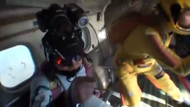 Taylor Young SKYDIVES!!! смотреть онлайн