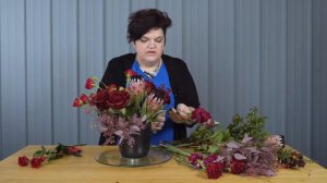 How To Create A Monochromatic Color Floral Arrangement