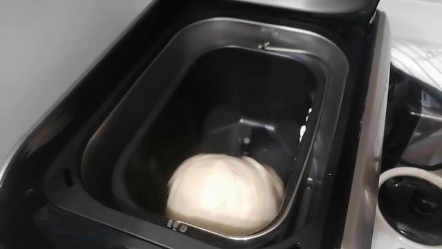 Выпечка цельнозернового хлеба. Обзор хлебопечки Kitfort KT-305. смотреть онлайн