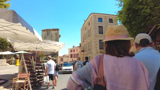 南フランスの村・ゴルド / 賑やかな夏の朝市で買い物 / フランスの最も美しい村 / フランスの田舎町 / 南仏おすすめ観光地 / ラデュレ / Gordes, South of France смотреть онлайн