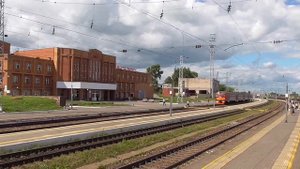 Прибытие на станцию Котельнич-1 и встреча с электропоездом ЭД9Т-0025 сообщением Котельнич-1 - Киров
