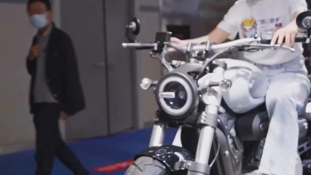 KeeWay V302C V-Twin bike is a game changer! #bendabd300 #KeewayV302c смотреть онлайн