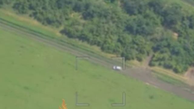 Уничтожение в лесополосе командного пункта ВСУ/Destruction Of The AFU Position In A Forest