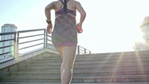 Правильный ремонт бетонного крыльца плиткой и накладками C3