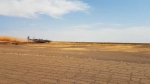 Взлет Ан-22 с грунта