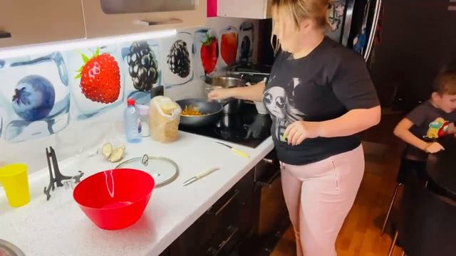 Готовлю гороховый суп? шума то будет? смотреть онлайн