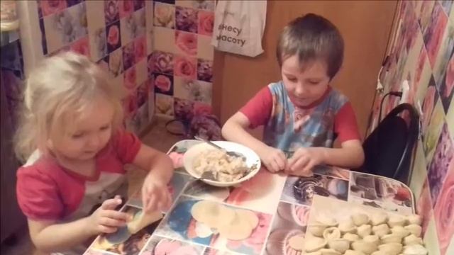 Семейные традиции группы "Колобок" смотреть онлайн