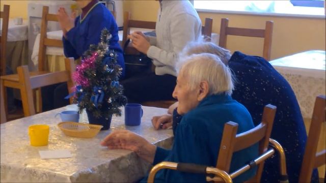 Новый год в гериатрическом центре (п.Токсово) смотреть онлайн