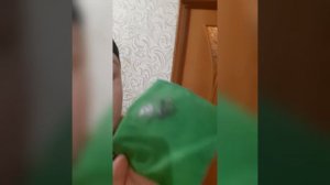 Снятие макияжа с помощью косметической салфетки (файбера) из Гринвей.mp4