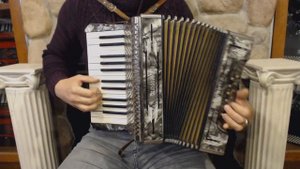 3328 - Slate Hohner Student II Piano Accordion MM 25 12 $399
