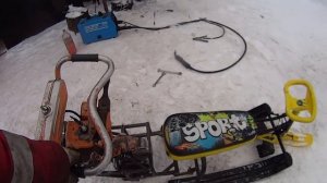 Выходные в деревне, сделал дочке снегокат с мотором.