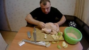 Курица запеченная с яблоками и айвой!!!