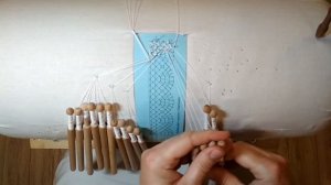 Плетение кружев парной техники. Урок 7. Кружево-край с мыском "Павлинка", 2 способ плетения.