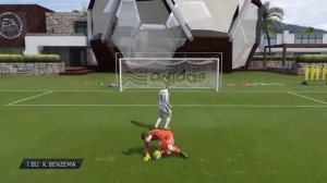 FIFA 15 : une défense de fou !