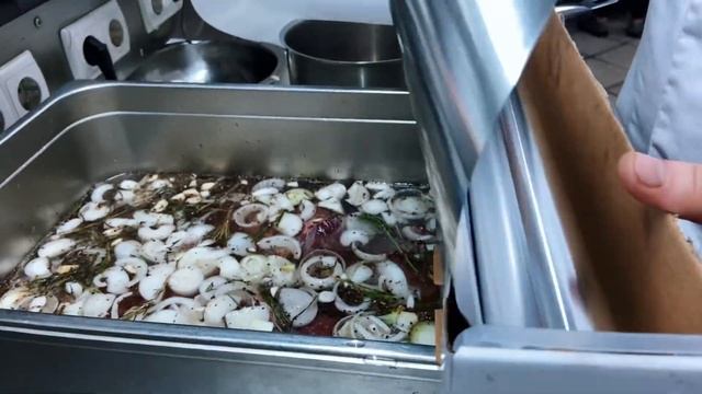 ???Как приготовить конины щечки смотрим и подписываемся смотреть онлайн