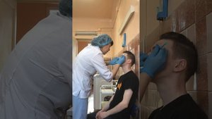 Укол в глаз