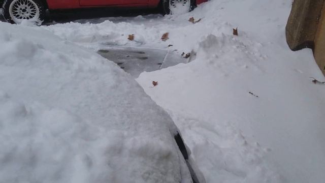 3rd time clearing snow form car in the season! смотреть онлайн