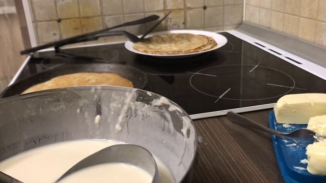 Готовим вместе. Тонкие блинчики на кефире ?Быстро и вкусно. смотреть онлайн