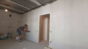 шпатлёвка стен с аппарата ASPRO 7200