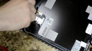 HP DV7 Восстановление шлейфа матрицы и крепления петель матрицы