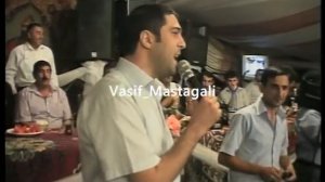 Namiq Qaraçuxurlu & Pərviz Bülbülə təkbətək deyişmə meyxana Mən səni qoymaram rahat bu dəqə