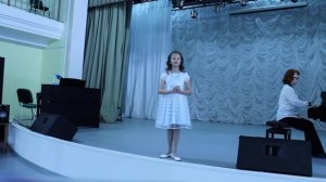 Вика Букреева.Словацкая народная песня .Ночь сизокрылая