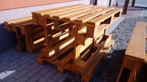 СТОЛ И ЛАВОЧКА ИЗ ПАЛЛЕТ