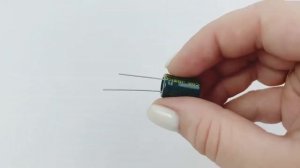 Конденсатор Jamicon 3300uF 25V 12,5*35 WL (494398)