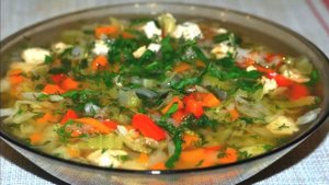 Суп из свежей капусты с курицей.