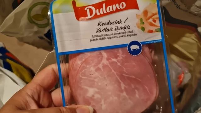 Семейные влоги из Эстонии.Муж приехал ночью.Обзор продуктов и гостинцев.Строим камин- печку на даче