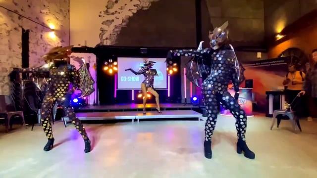 Танец драконов на корпоратив в Москве от GO SHOW