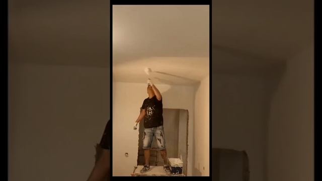 покраска потолка валиком ? без разводов #чемпионатмира смотреть онлайн