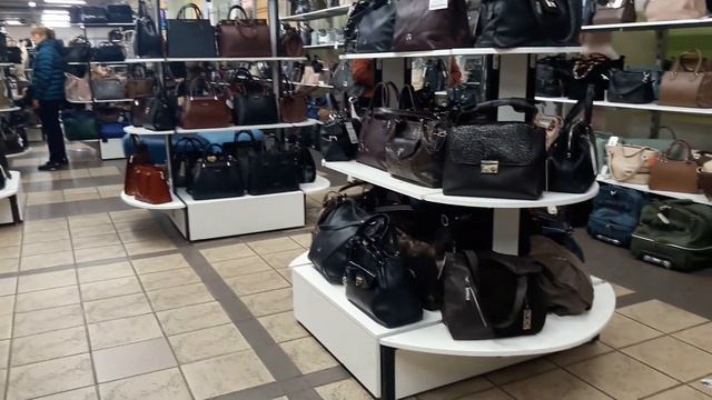 СУМКИ В "МЕДВЕДКОВО" /Обзор сумок смотреть онлайн