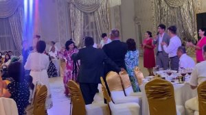 Танцуем зажигательно !! Казахский той !