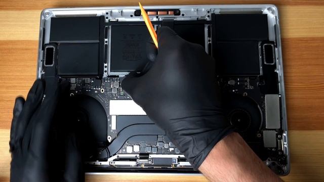 MacBook Pro 15" 2016 A1707 Teardown | Touch Bar | Wymiana matrycy ZbitaSzybka.pl смотреть онлайн