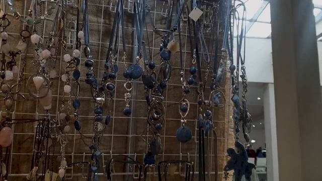 Москва. Февраль 2021. Даниловский Ивент-холл. Ярмарка цветных камней "Самоцветный Развал". смотреть онлайн