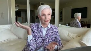 Мэй Маск. О пике модельной карьеры и обнаженных фотосессиях в 69 лет