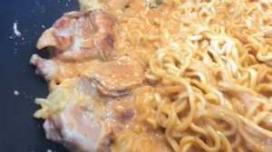 HOW TO MAKE SAMYANG BULDAK CARBONARA (불닭 까르보나라) | DIY cheesy ramen noodles