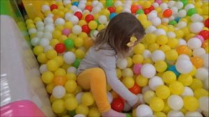 VLOG PlayKids entertainment center Горки Лабиринт Бассейн с шариками Батут Детский центр Muğla